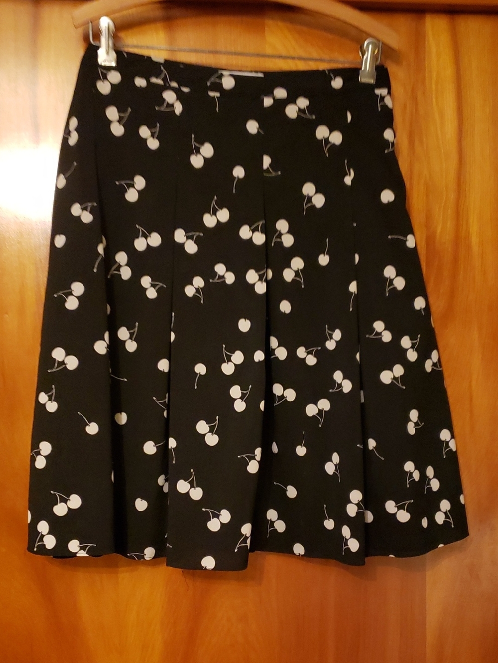 Coldwater Creek Black Pleated Skirt with Beige Cherry Print